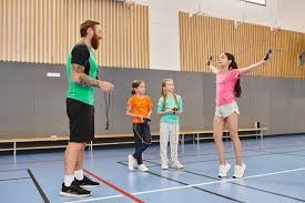 每种刺激，皆可进化！《和平精英》金秋新版本“战场进化”重磅上线