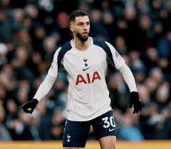 年度最佳预定！慢镜回看约克加时超远三分绝杀 杜锋愣在原地＂